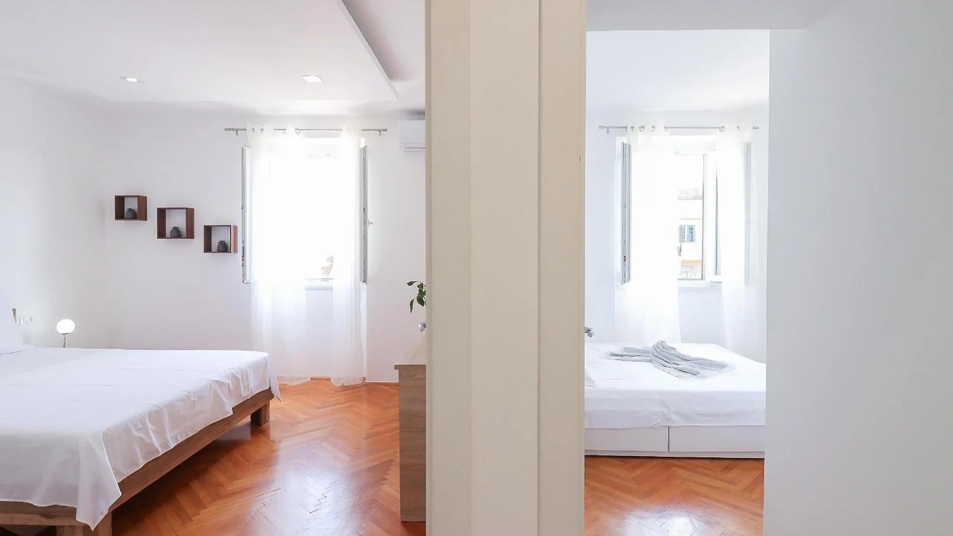 City Center Sunset Penthouse Split Lägenhet