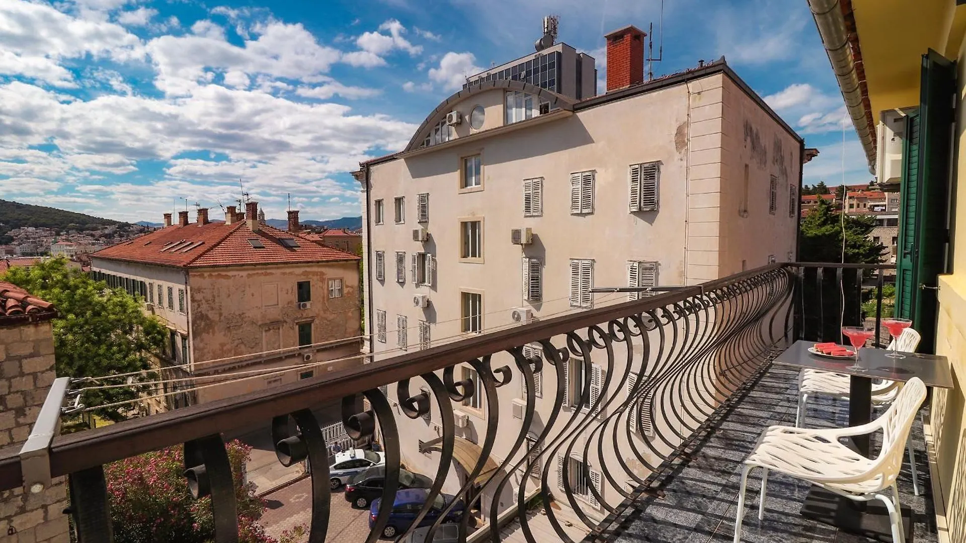 City Center Sunset Penthouse Split Apartment